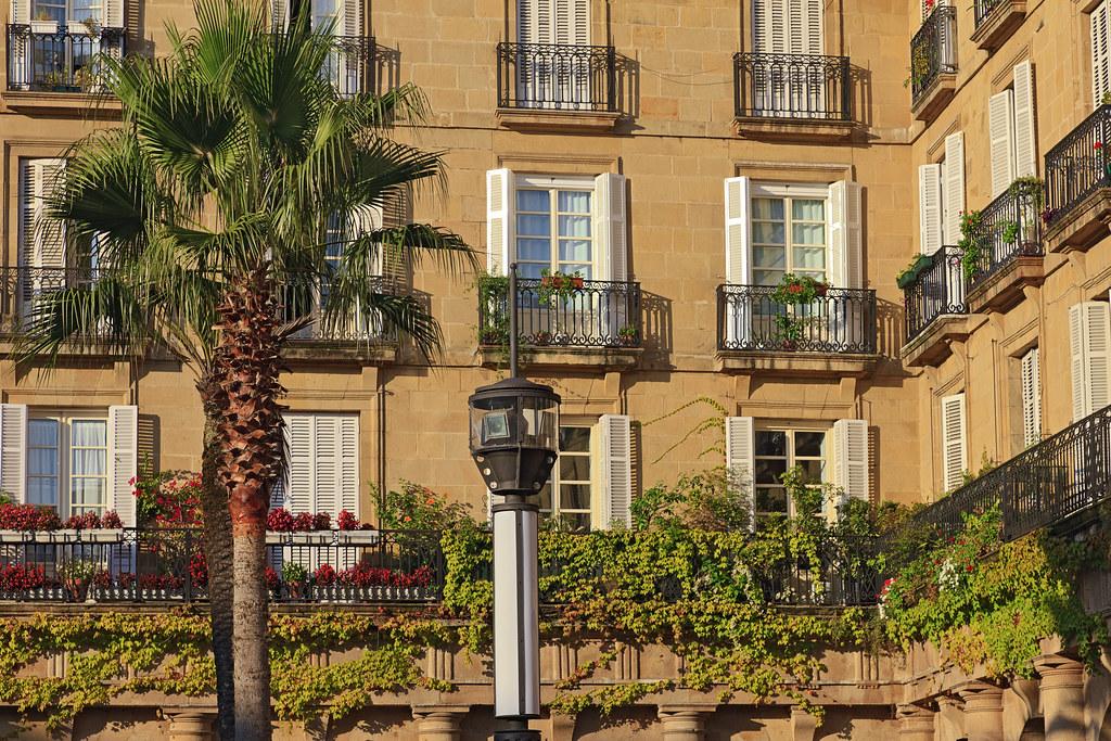 Plaza Nueva Häuserfassade