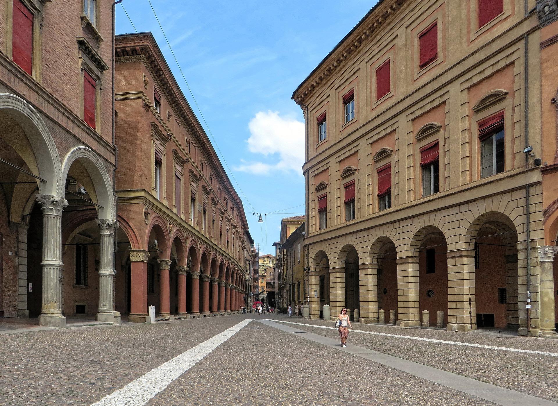 Bologna Sehenswürdigkeiten, Tipps, beste Reisezeit und mehr