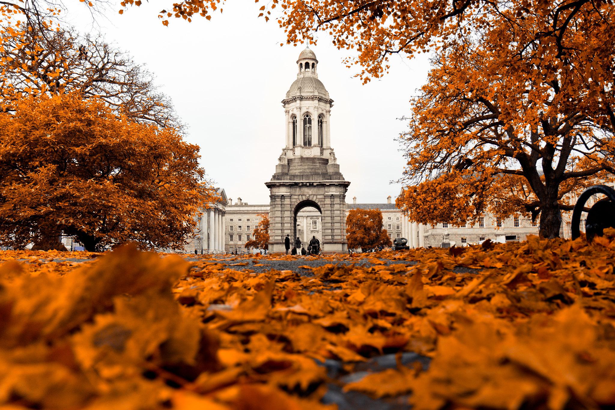 Trinity College im Herbst