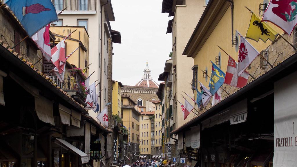 Geschäfte auf der Ponte Vecchio