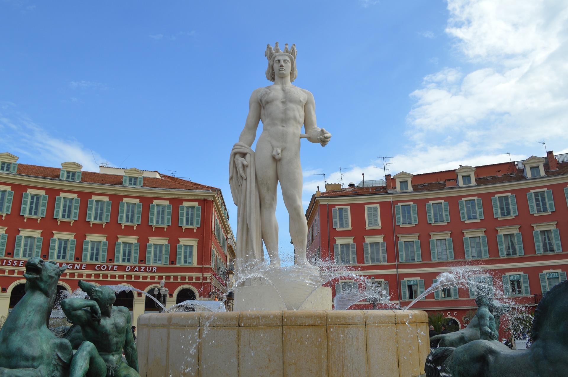 Apollo Statue - Place Massena