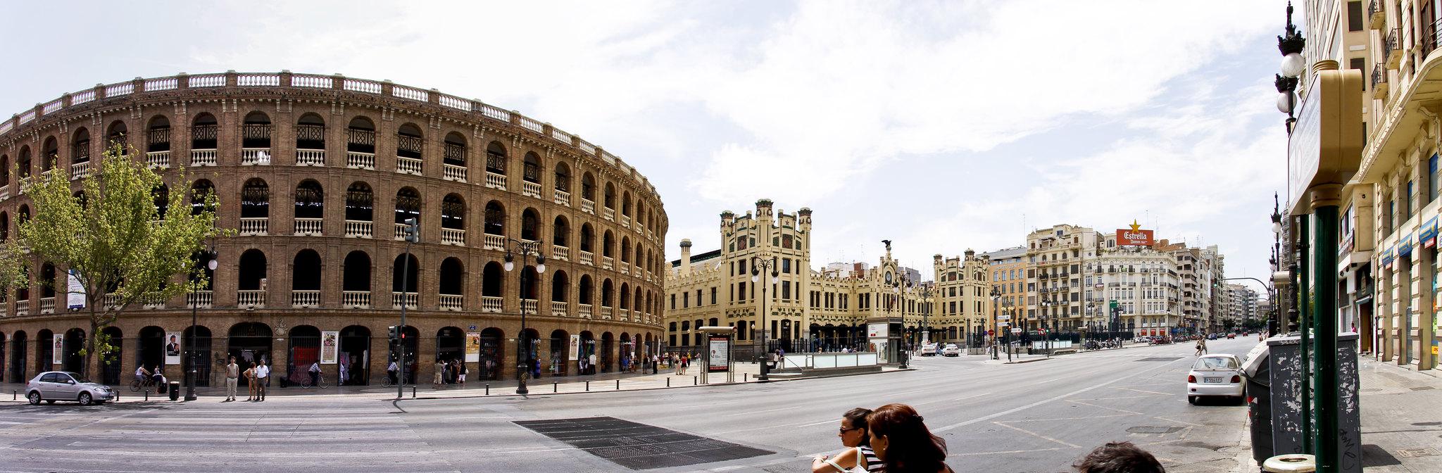 Estación del Norte & Plaza de Toros